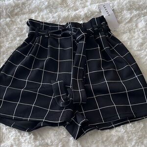 Shosho Black Grid Pattern Women Shorts Sz sm